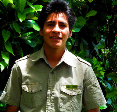 Oscar-Alderete-orientador-turistico