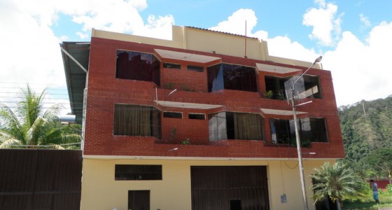 fachada-frontis-del-chachamayo-inn-hotel